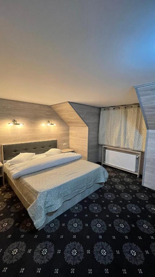 Royal Bucovina Residence Adults Only-Self Check-In Câmpulung Moldovenesc Esterno foto