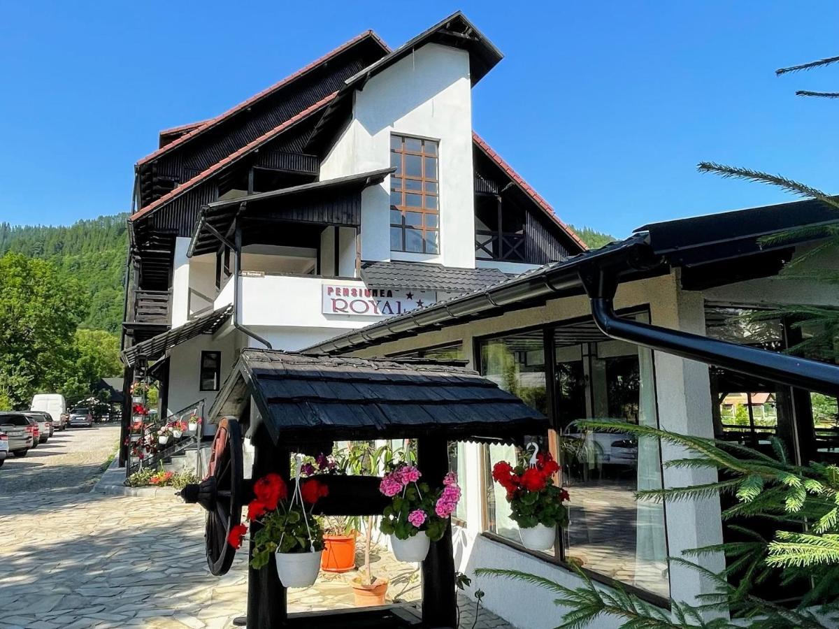 Royal Bucovina Residence Adults Only-Self Check-In Câmpulung Moldovenesc Esterno foto