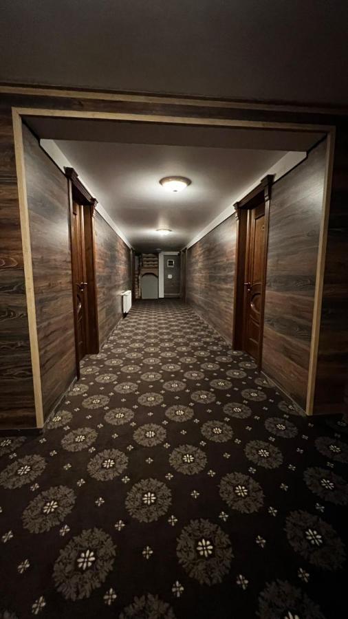 Royal Bucovina Residence Adults Only-Self Check-In Câmpulung Moldovenesc Esterno foto
